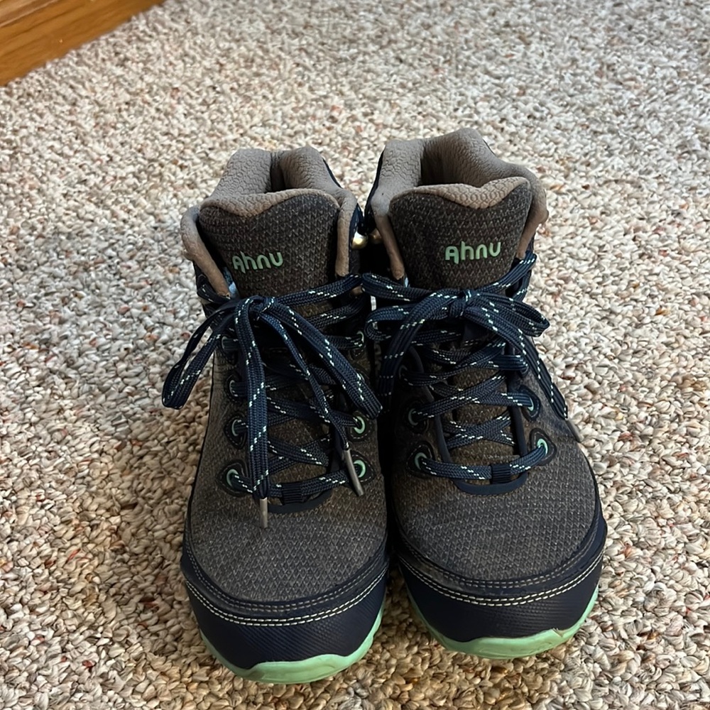Ahnu Sugarpine hiking shoes